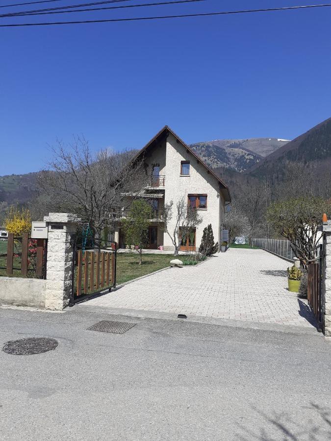 L'éloge de la Nature Corps Exterior foto